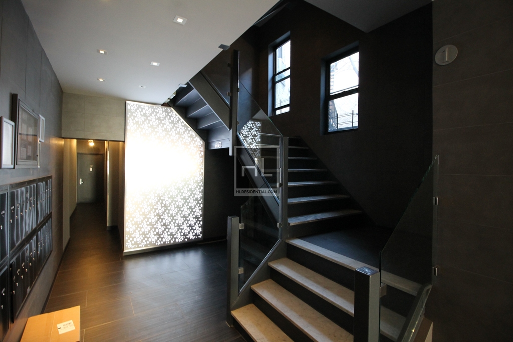 East 25th Street - Photo 22