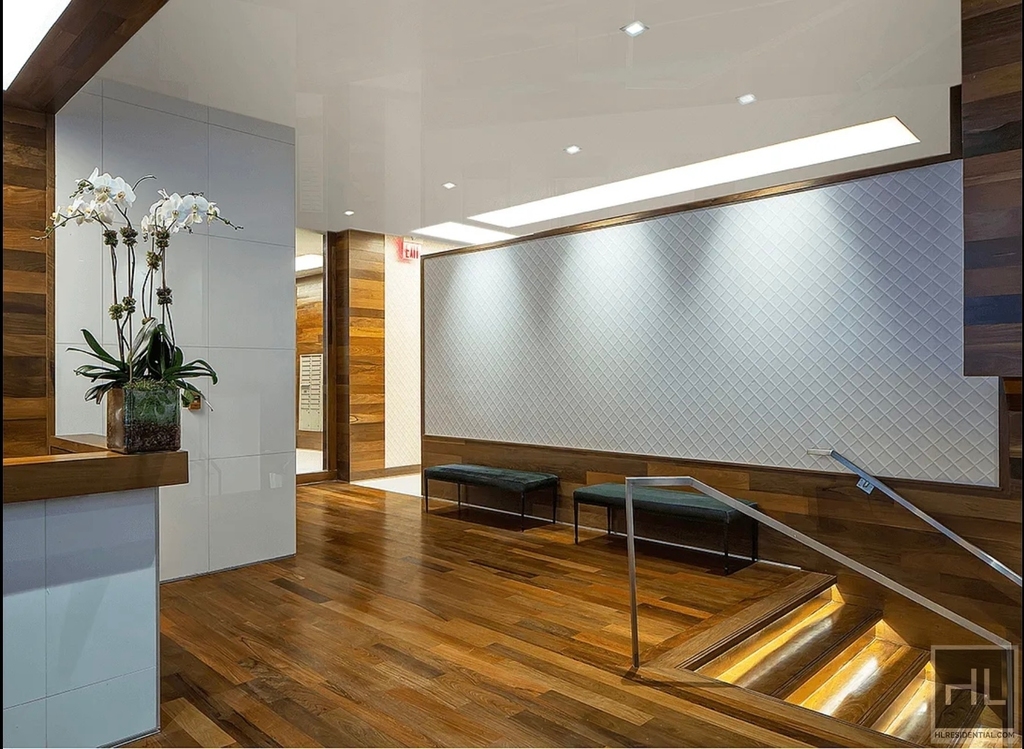 East 47th Street - Photo 9