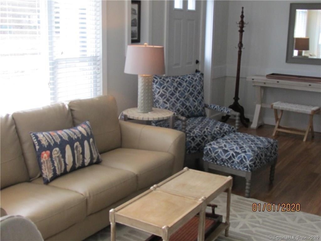 11 Bond Street - Photo 2