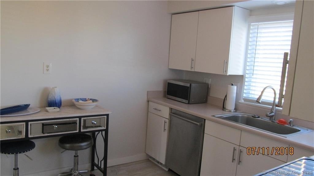 11 Bond Street - Photo 7