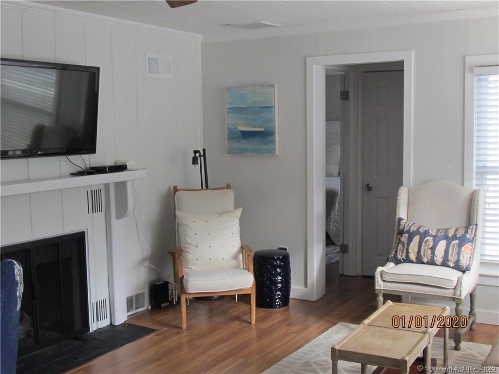 11 Bond Street - Photo 1