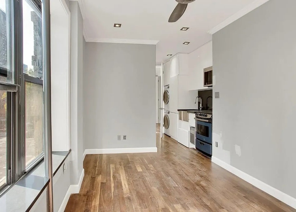 2100 Second Avenue - Photo 3