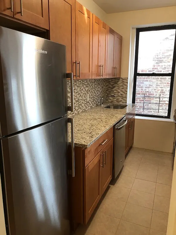 66 Pinehurst Avenue - Photo 5