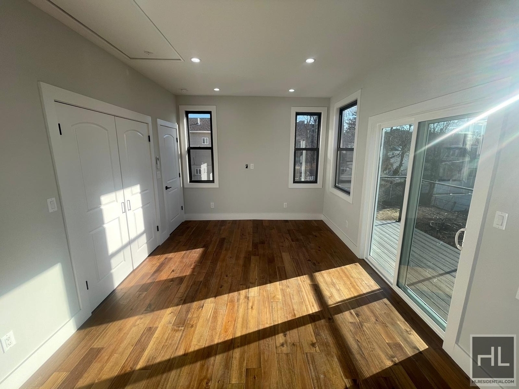 Osgood Avenue - Photo 10