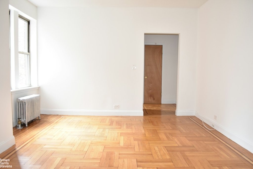 482 Fort Washington Avenue - Photo 1