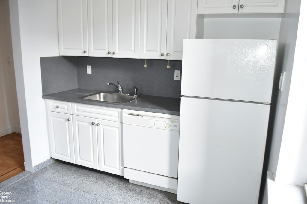 482 Fort Washington Avenue - Photo 4