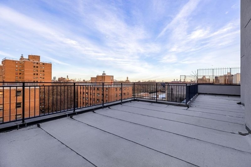 336 E 112th Street - Photo 0