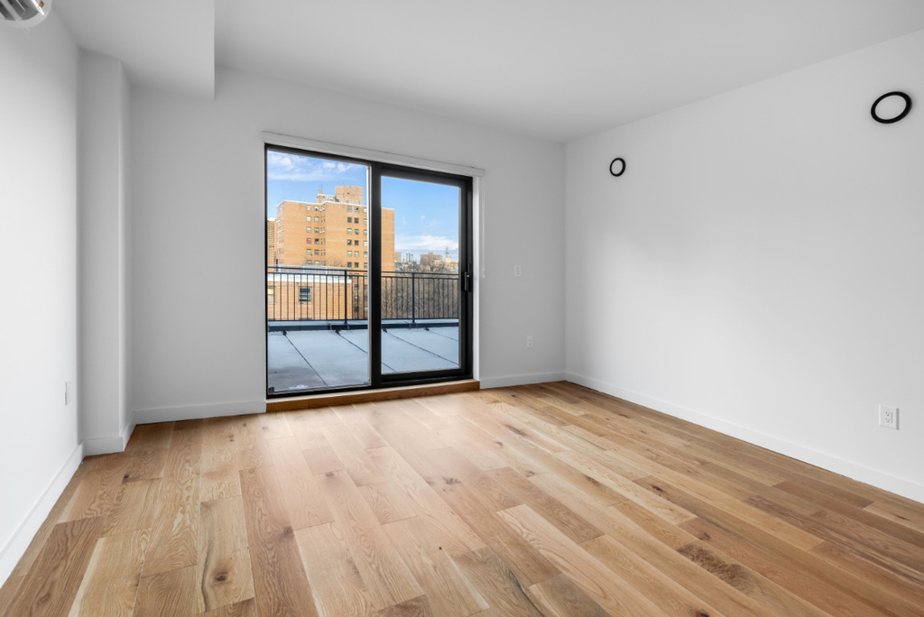 336 E 112th Street - Photo 14