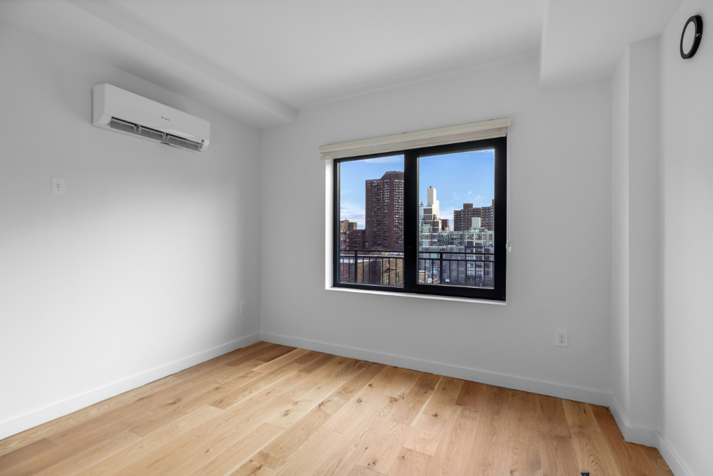 336 E 112th Street - Photo 12