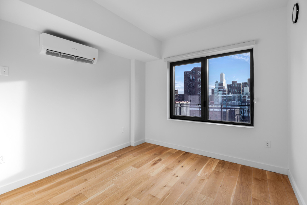 336 E 112th Street - Photo 2