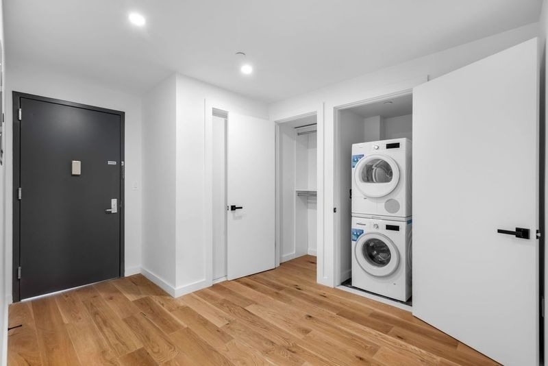 336 E 112th Street - Photo 3