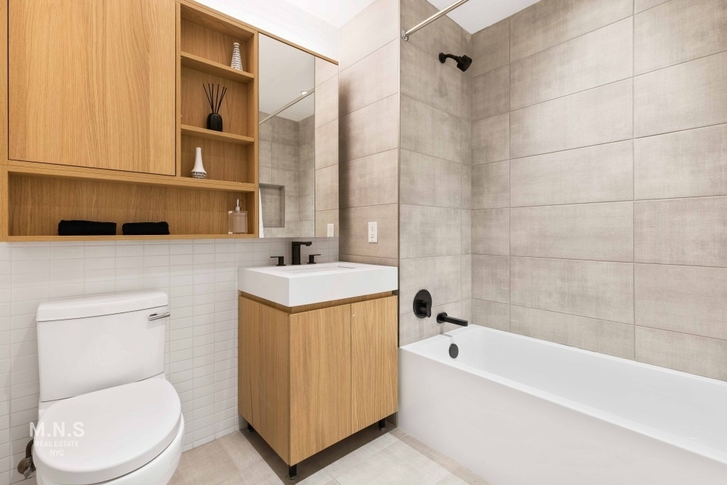 200 Montague Street - Photo 1