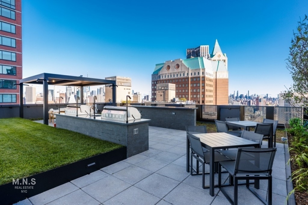200 Montague Street - Photo 8
