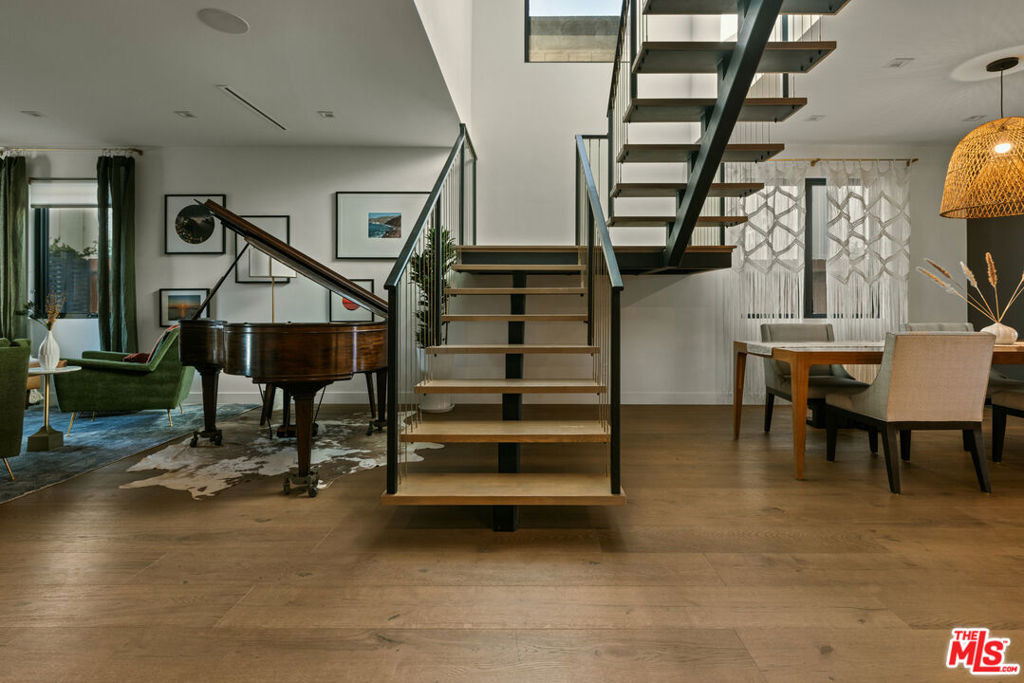 15025 Valleyheart Drive - Photo 19