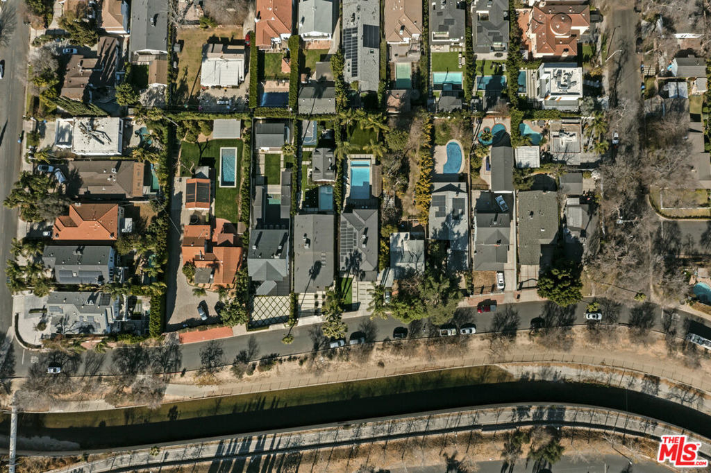 15025 Valleyheart Drive - Photo 36