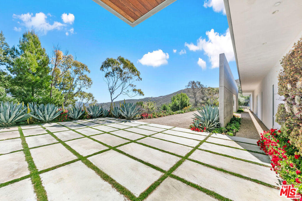 9200 Cotharin Road - Photo 7