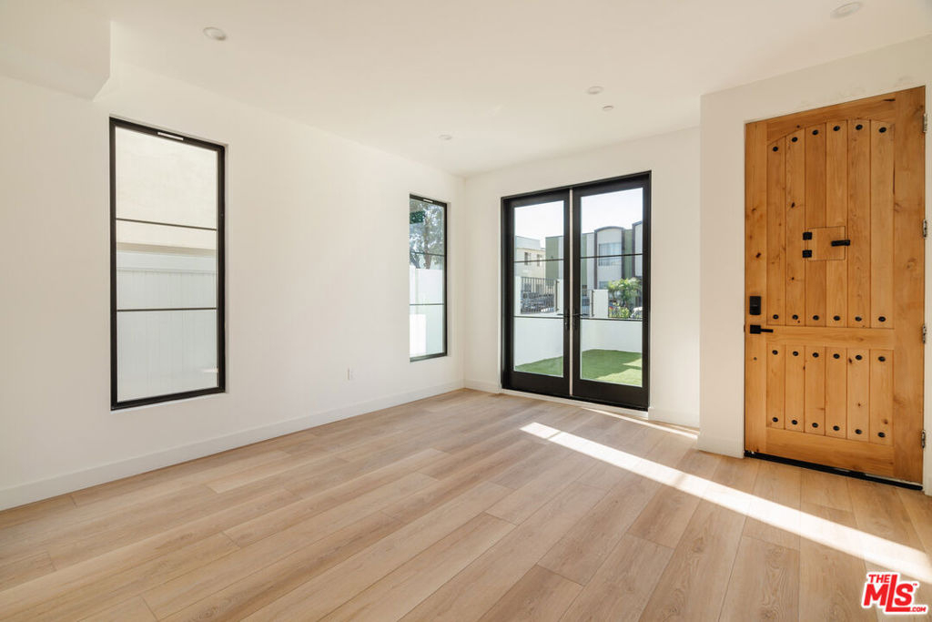 1954 S Garth Avenue - Photo 24
