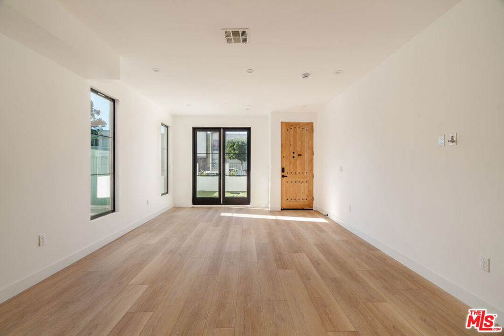 1954 S Garth Avenue - Photo 5