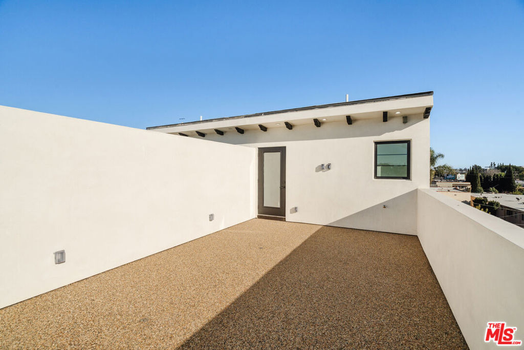 1954 S Garth Avenue - Photo 26