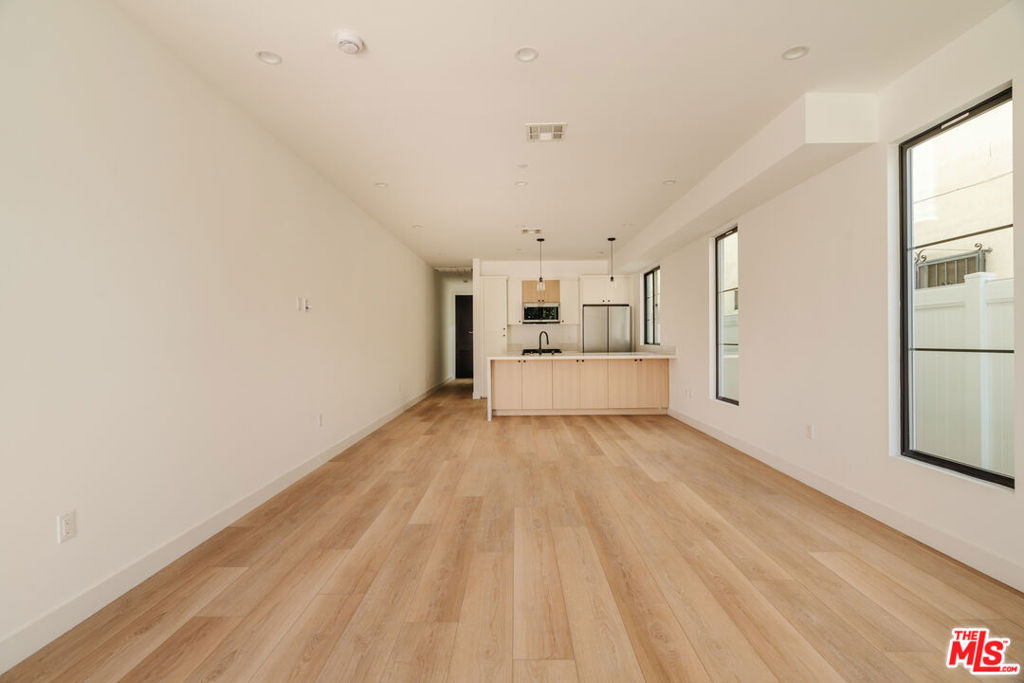 1954 S Garth Avenue - Photo 3