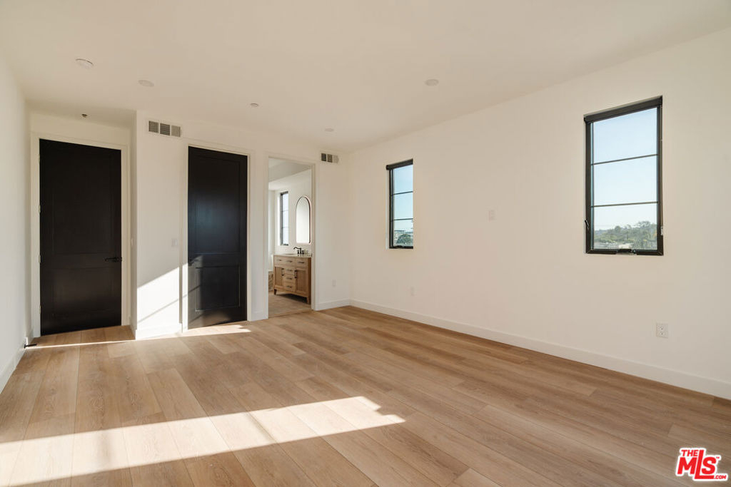 1954 S Garth Avenue - Photo 19