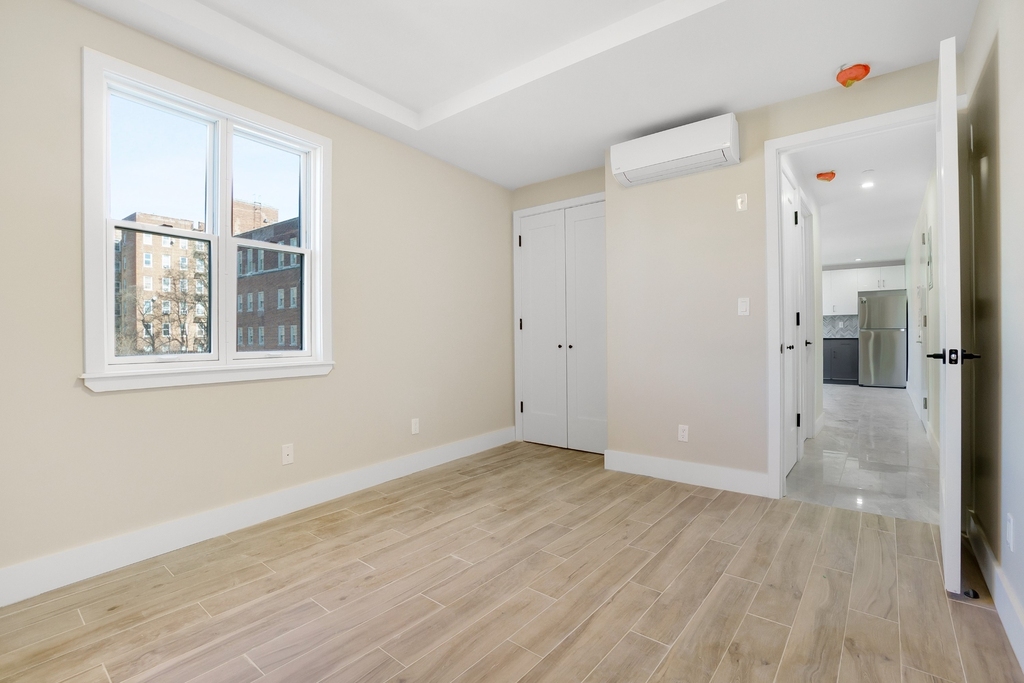 800 Empire Boulevard - Photo 6