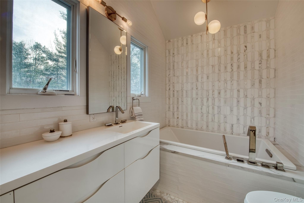 57 Big Fresh Pond Road - Photo 7