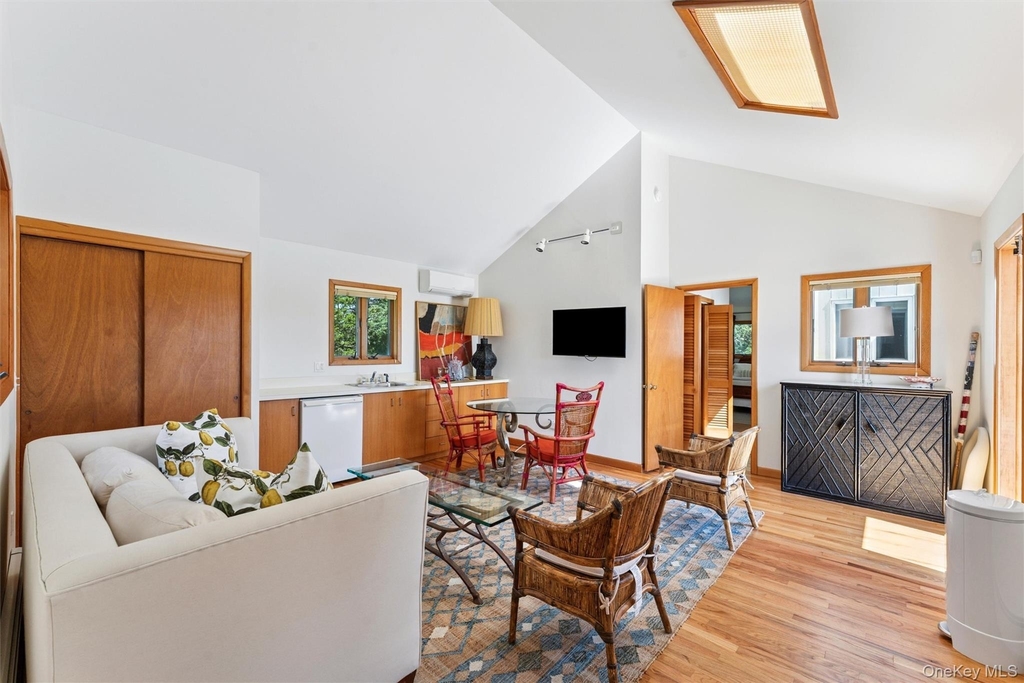 18 Quogo Neck Lane - Photo 7