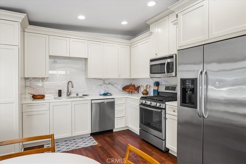 737 Griffith Way - Photo 5