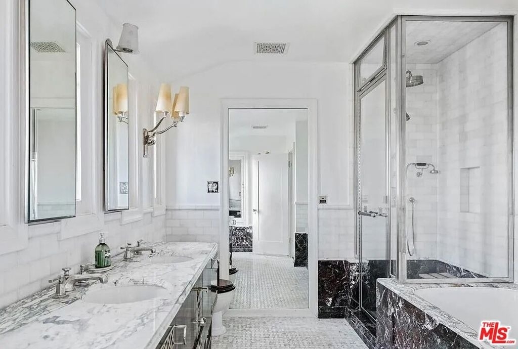 2015 Whitley Avenue - Photo 9