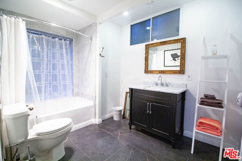 2144 Sunset Plaza Drive - Photo 10