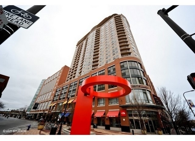 807 Davis Street - Photo 0