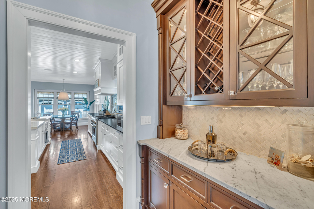 316 Jersey Avenue - Photo 2