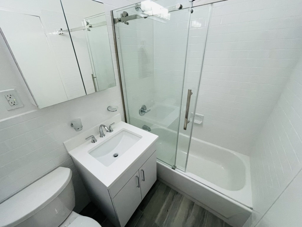 96 Fifth Avenue - Photo 3