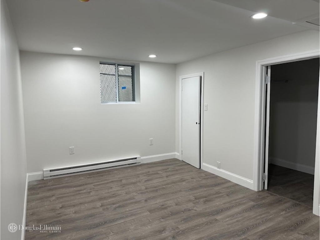 2129 E 26th St - Photo 6