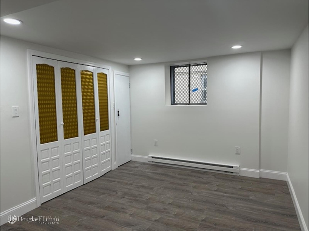 2129 E 26th St - Photo 2