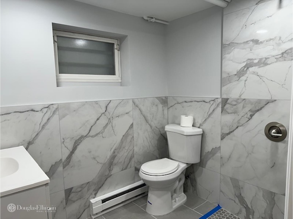 2129 E 26th St - Photo 7