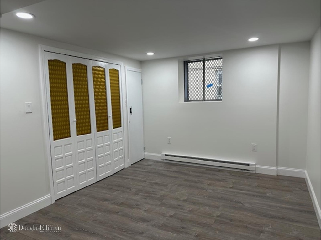2129 E 26th St - Photo 4