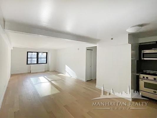 E 39th St - Photo 1