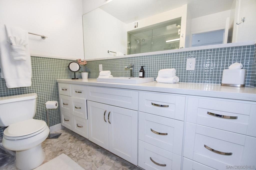 1710 Avenida Del Mundo - Photo 7