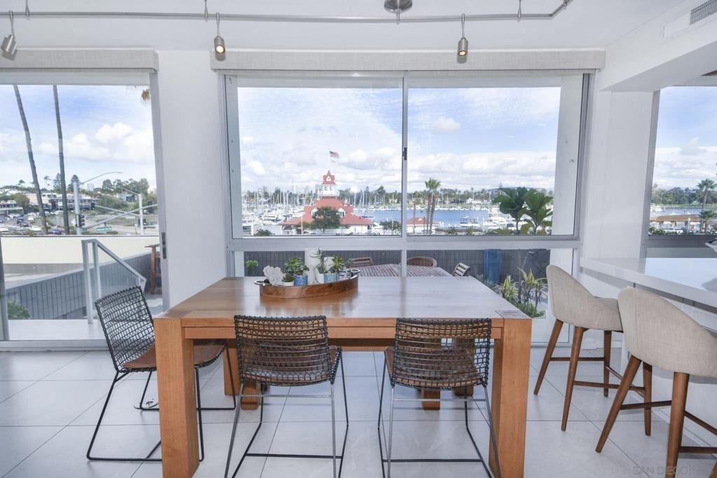 1710 Avenida Del Mundo - Photo 3