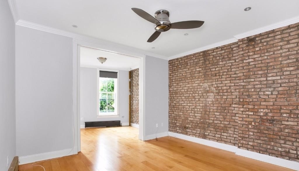 110 Bedford Street - Photo 0