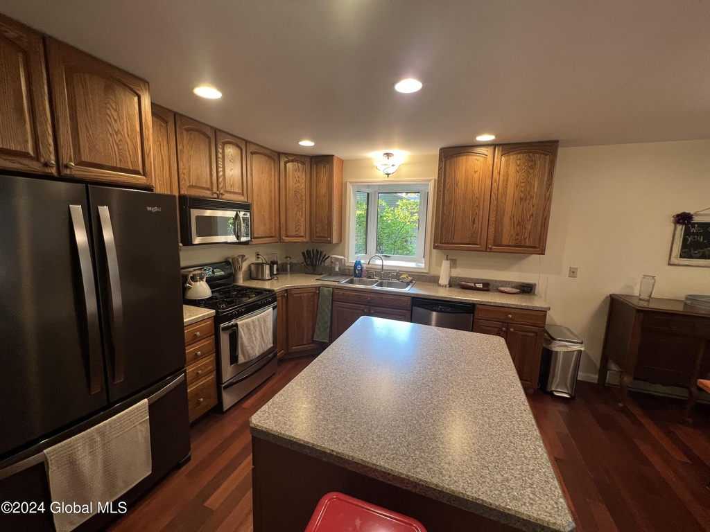 161 Excelsior Avenue - Photo 5