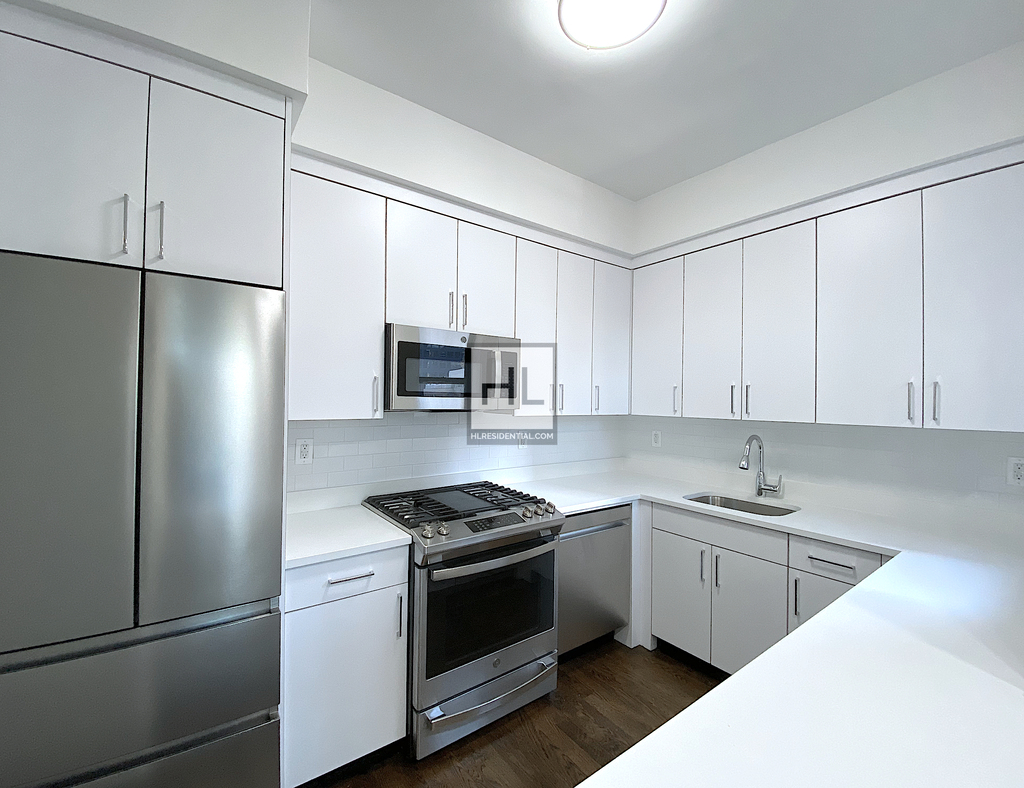 East 57th Street - Photo 1