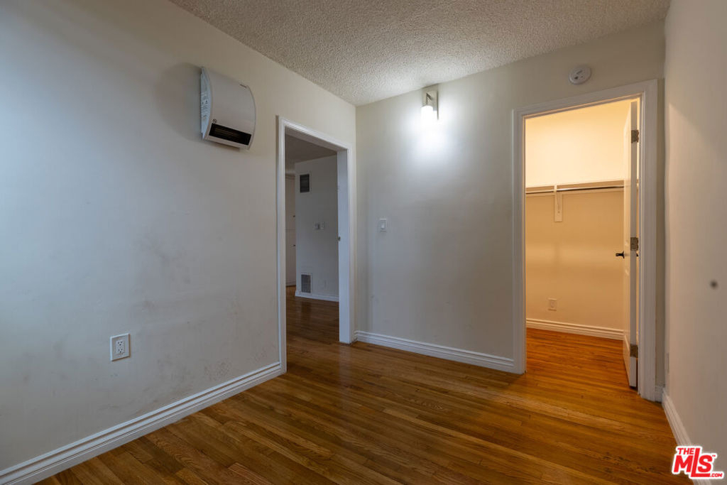 11133 Rose Avenue - Photo 1