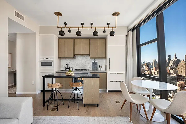 626 first avenue - Photo 1