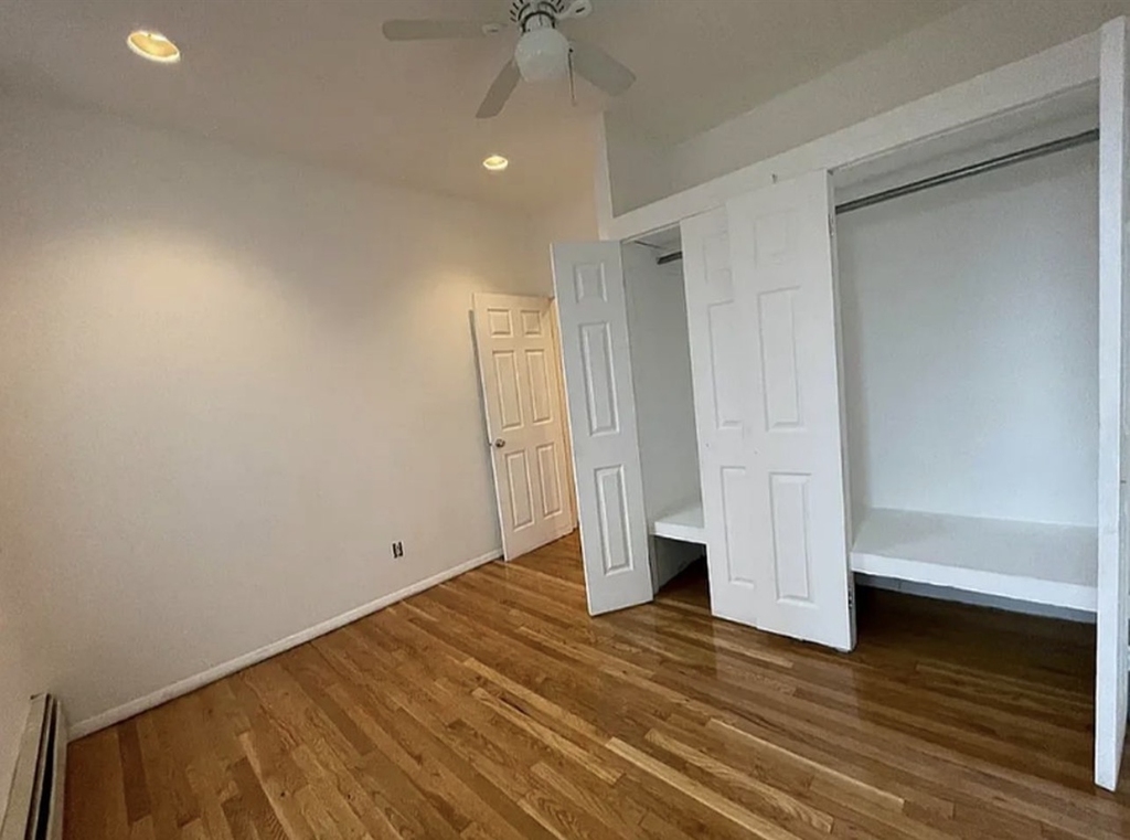 57 Clinton Street - Photo 3
