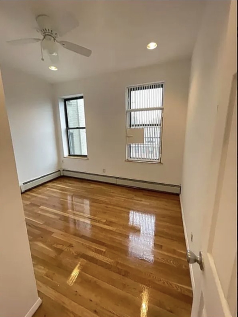 57 Clinton Street - Photo 2