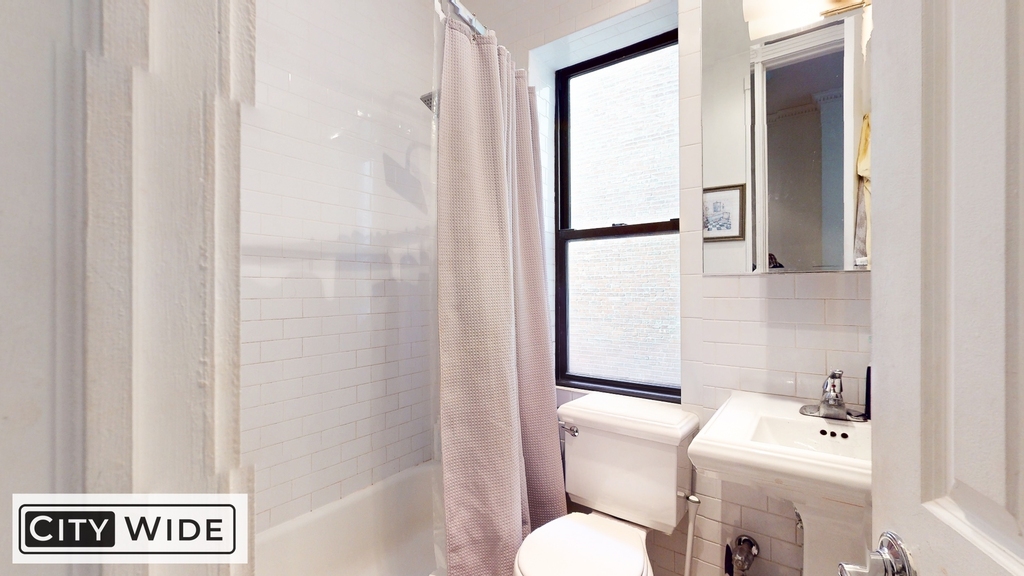 176 East 3rd Street - Photo 5