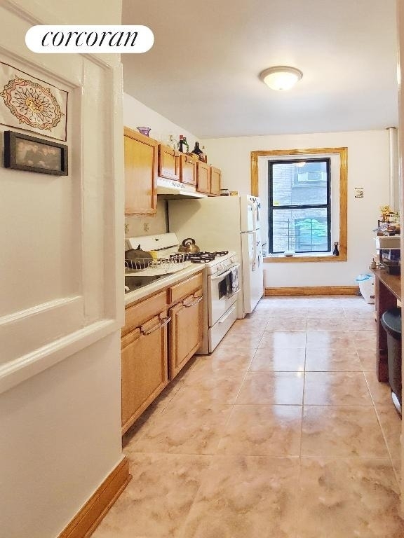 85 Seaman Avenue - Photo 2